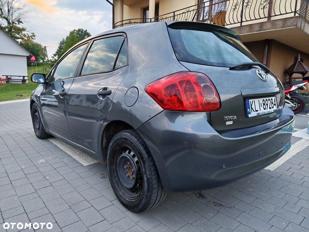 Toyota Auris - 5