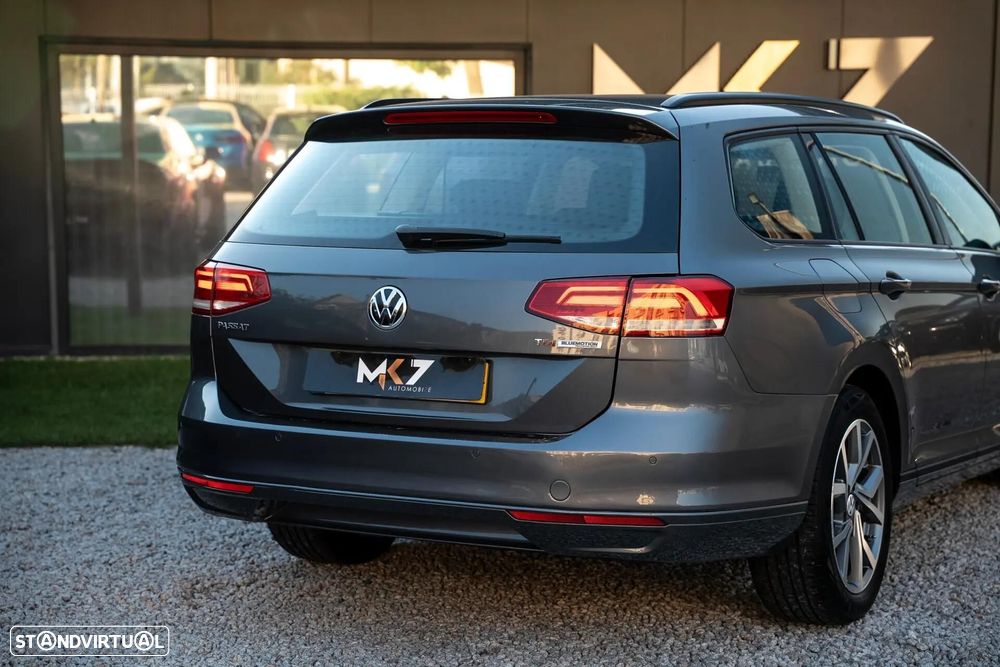 VW Passat Variant 1.6 TDI BlueMotion - 15