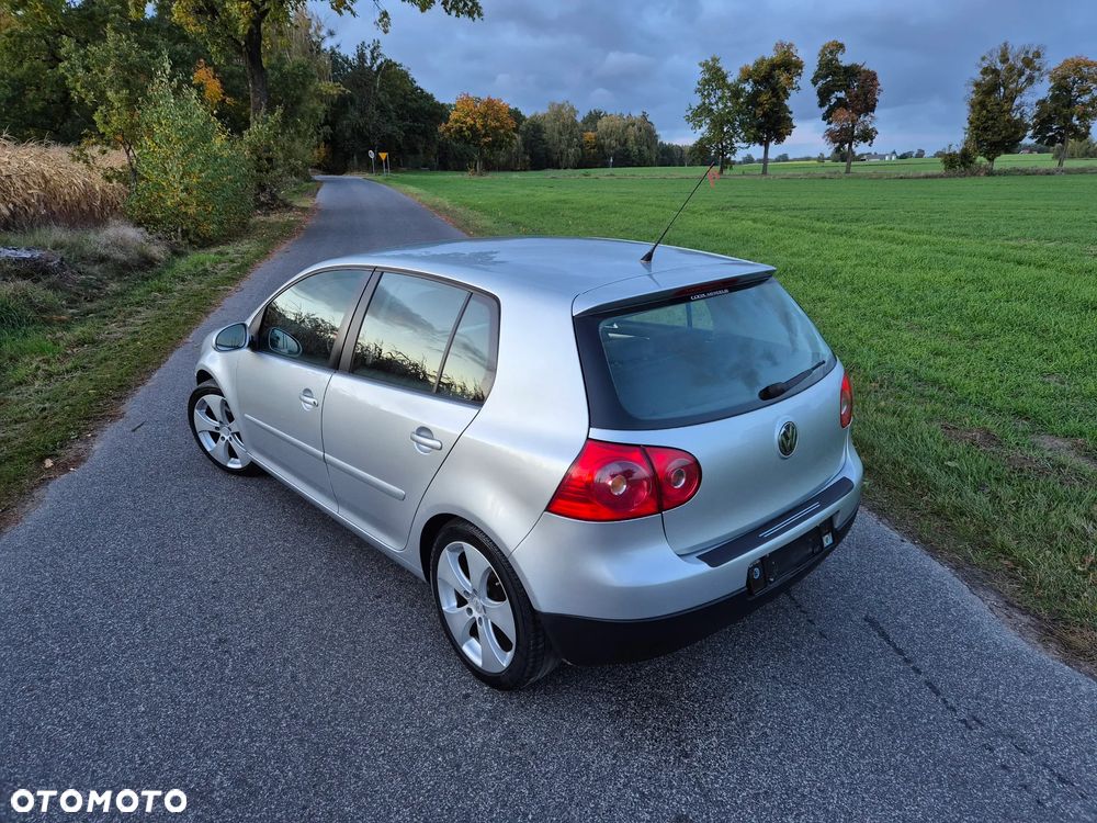 Volkswagen Golf - 20