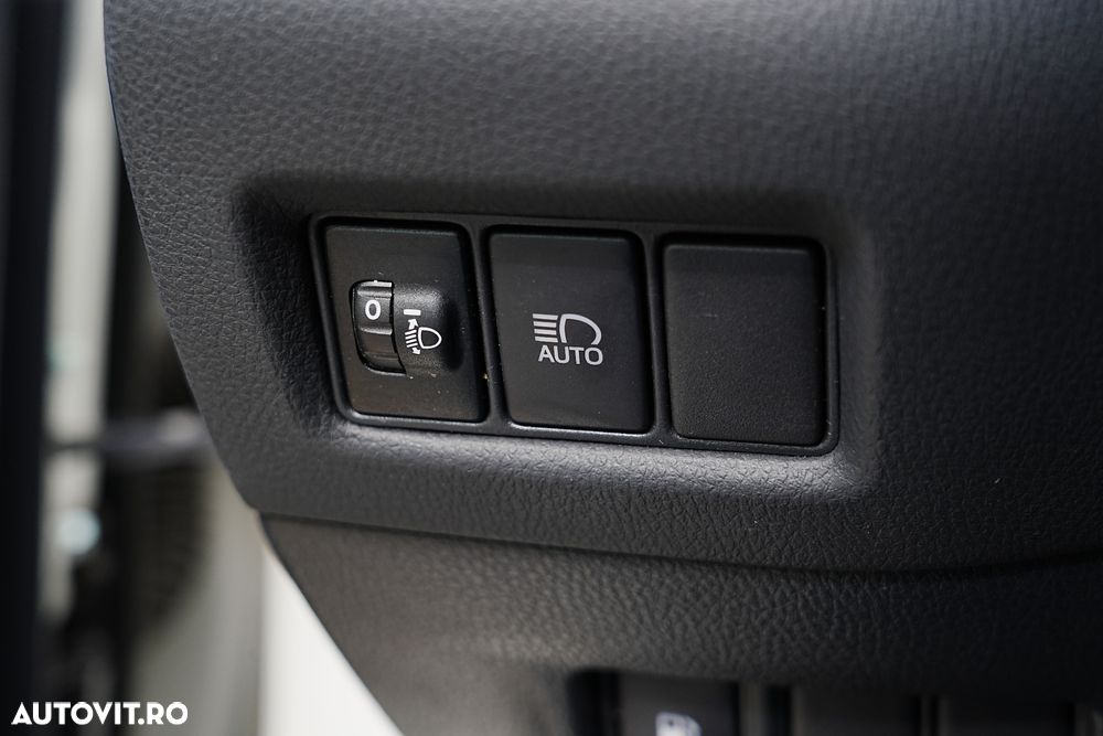 Toyota C-HR 1.8 HSD 122 CP 4x2 CVT Core - 26