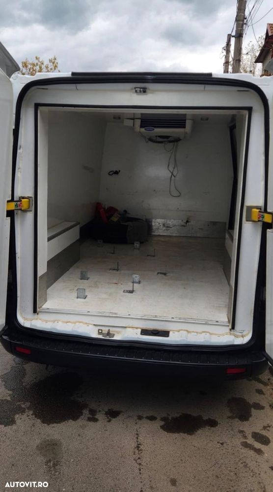 Ford Transit Custom - 8