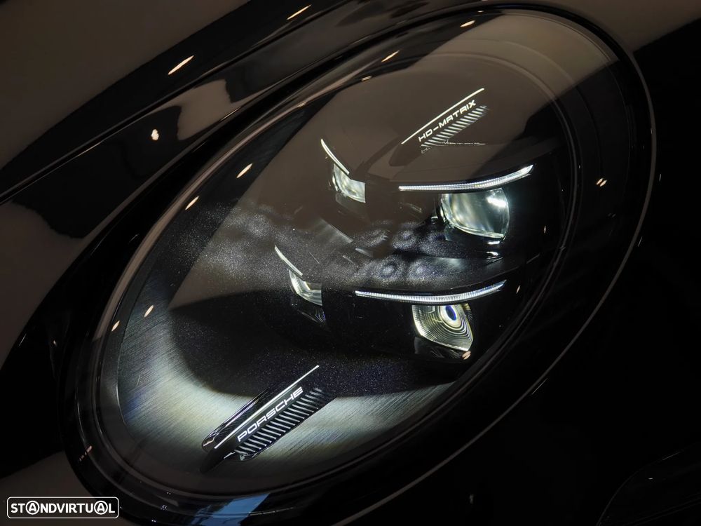 Porsche 911 (992) Carrera 4 GTS - 13