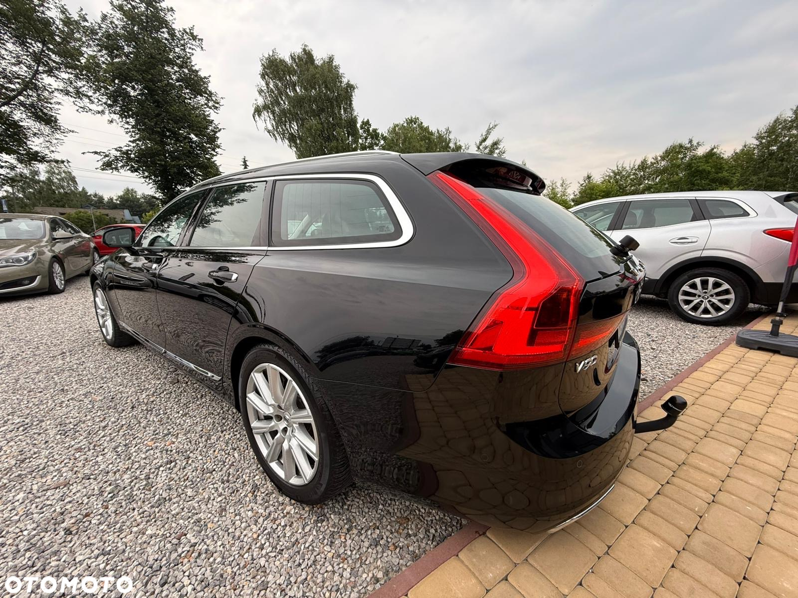 Volvo V90 D4 Inscription - 4