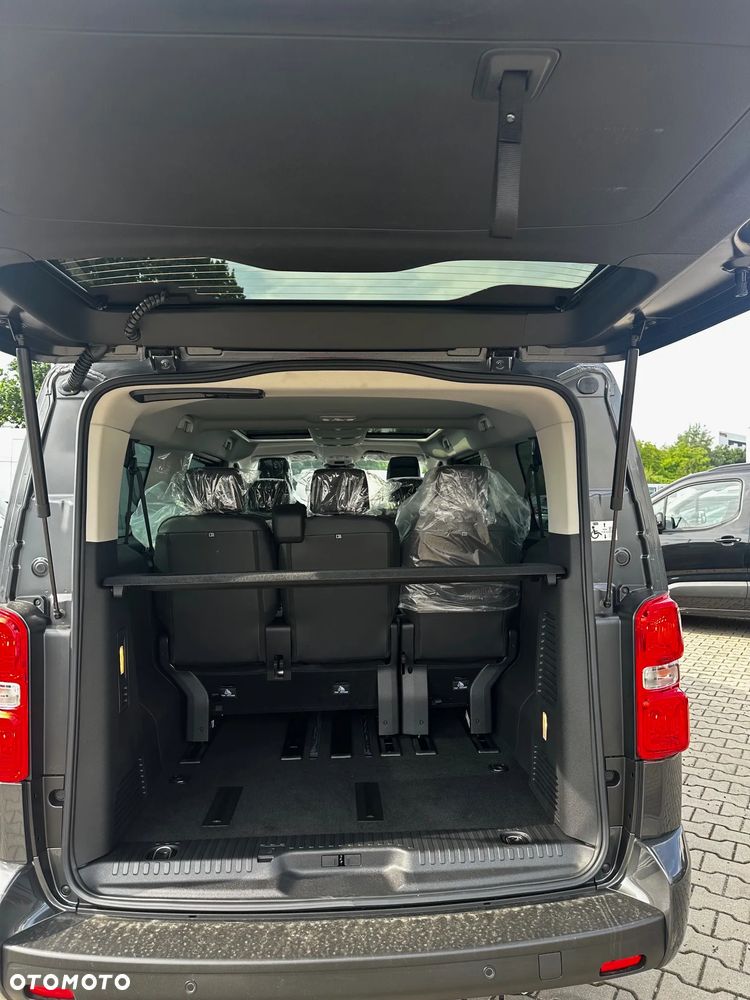 Peugeot Traveller 2.2 BlueHDi Long Business VIP EAT8 - 11