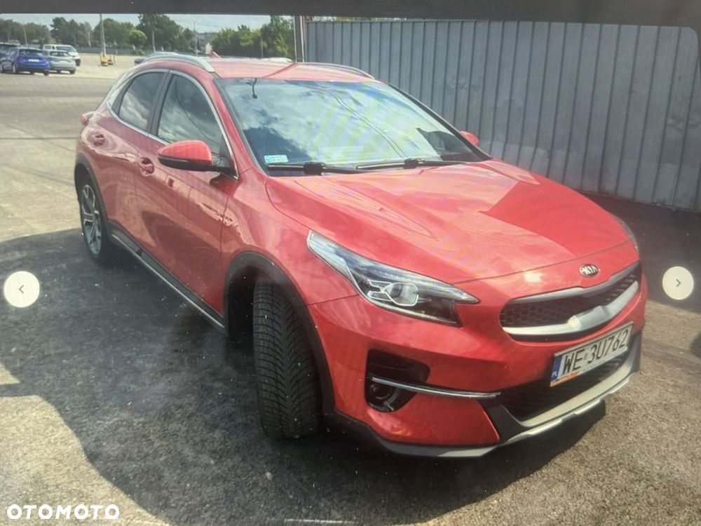 Kia XCeed 1.6 T-GDI Business Line DCT - 4