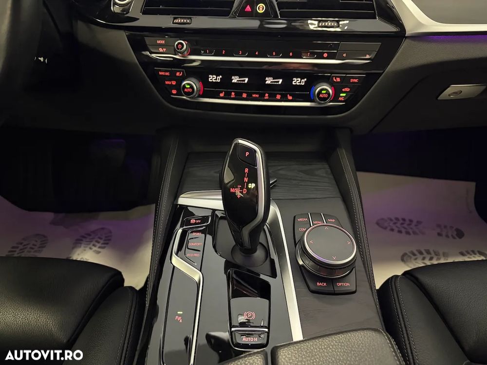BMW Seria 5 520d xDrive AT MHEV - 29