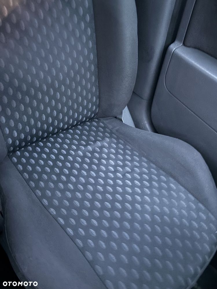 Ford Fiesta - 7