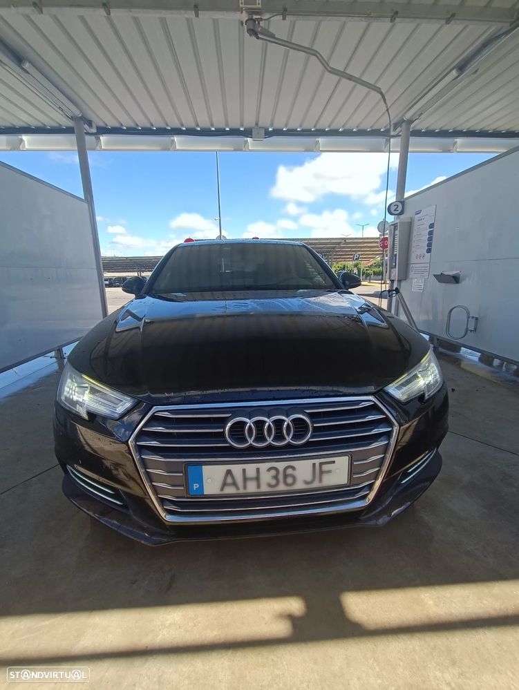 Audi A4 2.0 TDI S-line - 19
