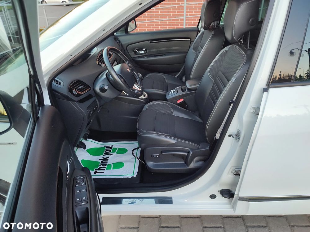 Renault Grand Scenic ENERGY TCe 130 BOSE EDITION - 24