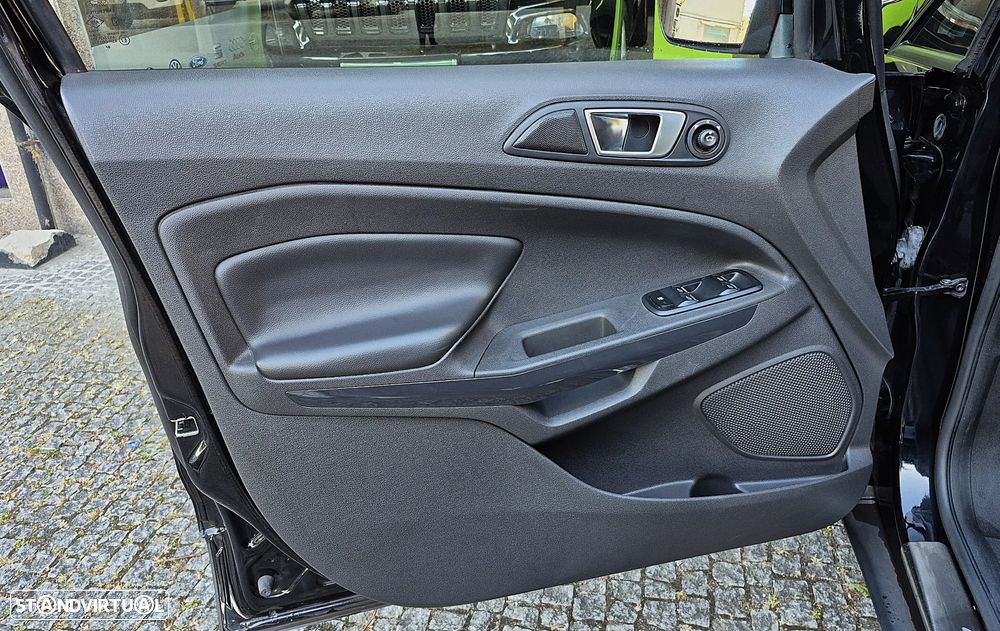 Ford EcoSport 1.0 EcoBoost Titanium - 20