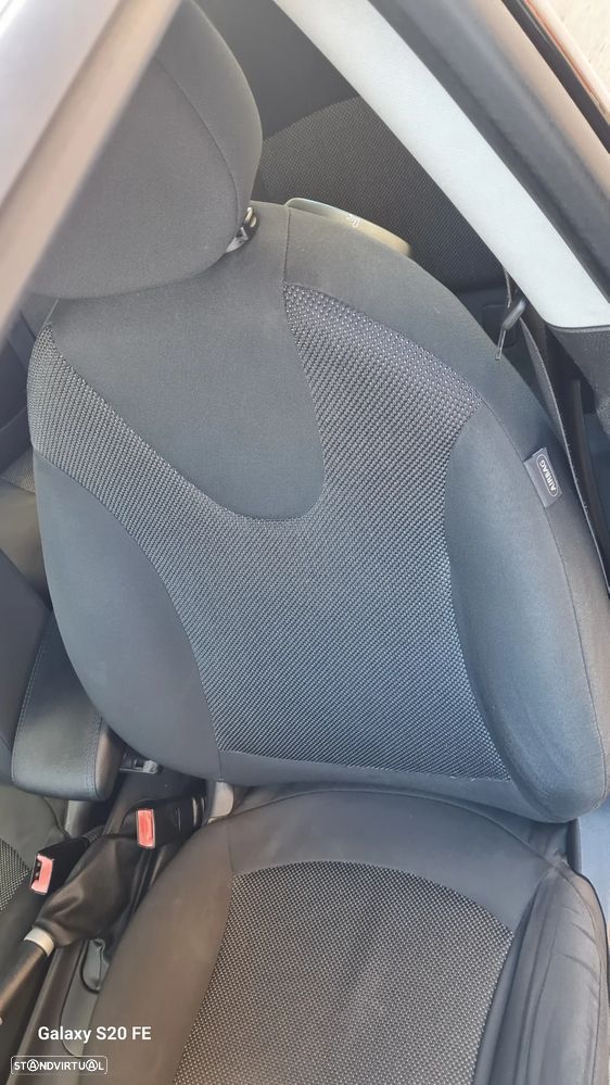 MINI 3 Portas Cooper D - 6