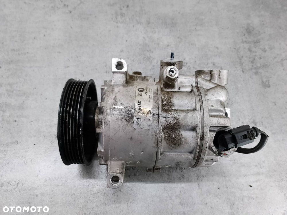 POMPA, SPRĘŻARKA KLIMATYZACJI VW TOURAN II 2.0 TDI - 1