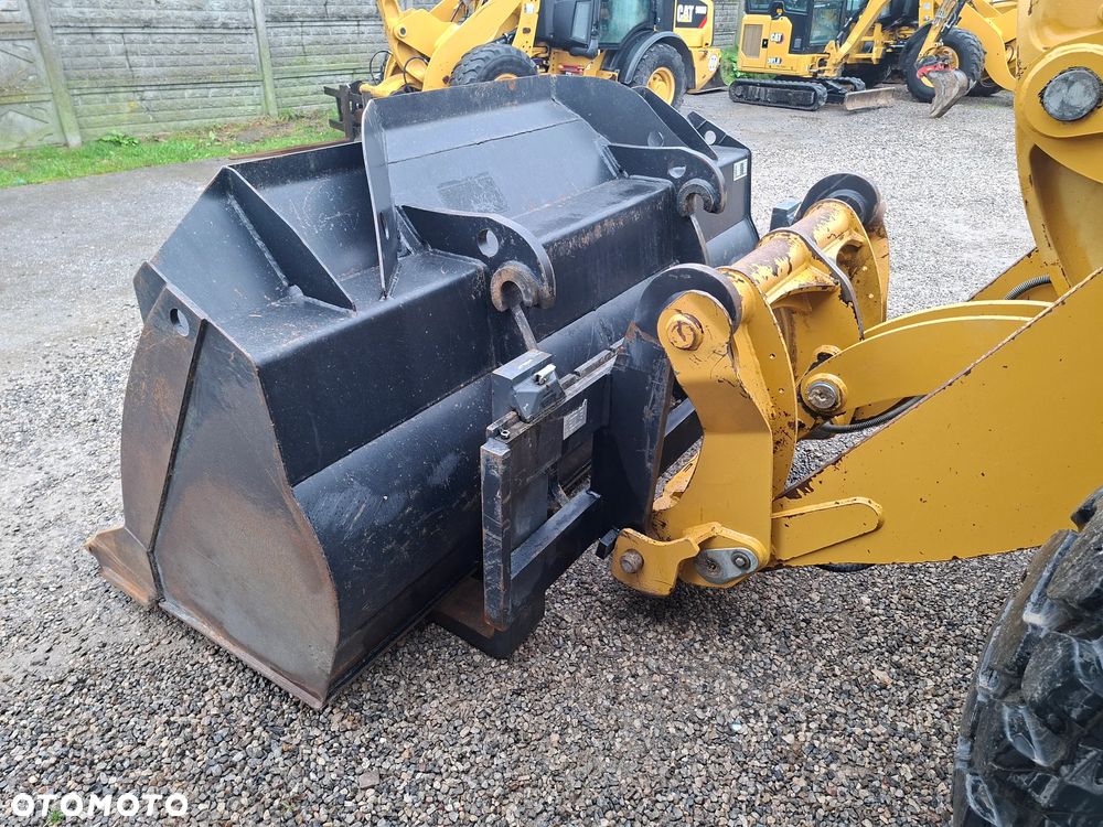 Caterpillar CAT 918 M - 28