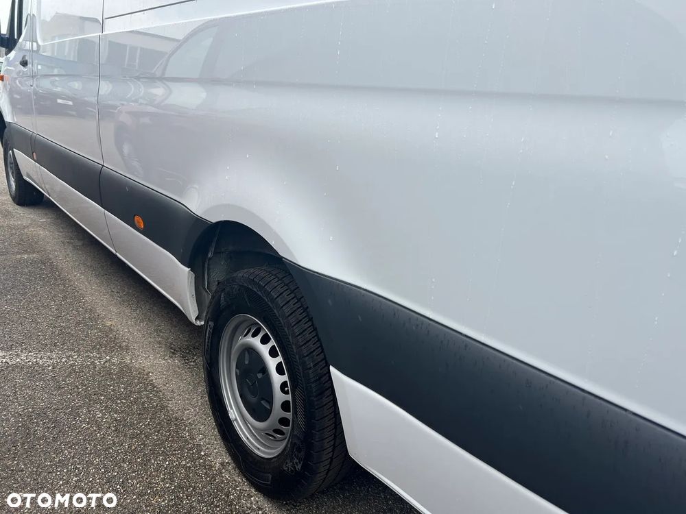 Mercedes-Benz Sprinter - 8