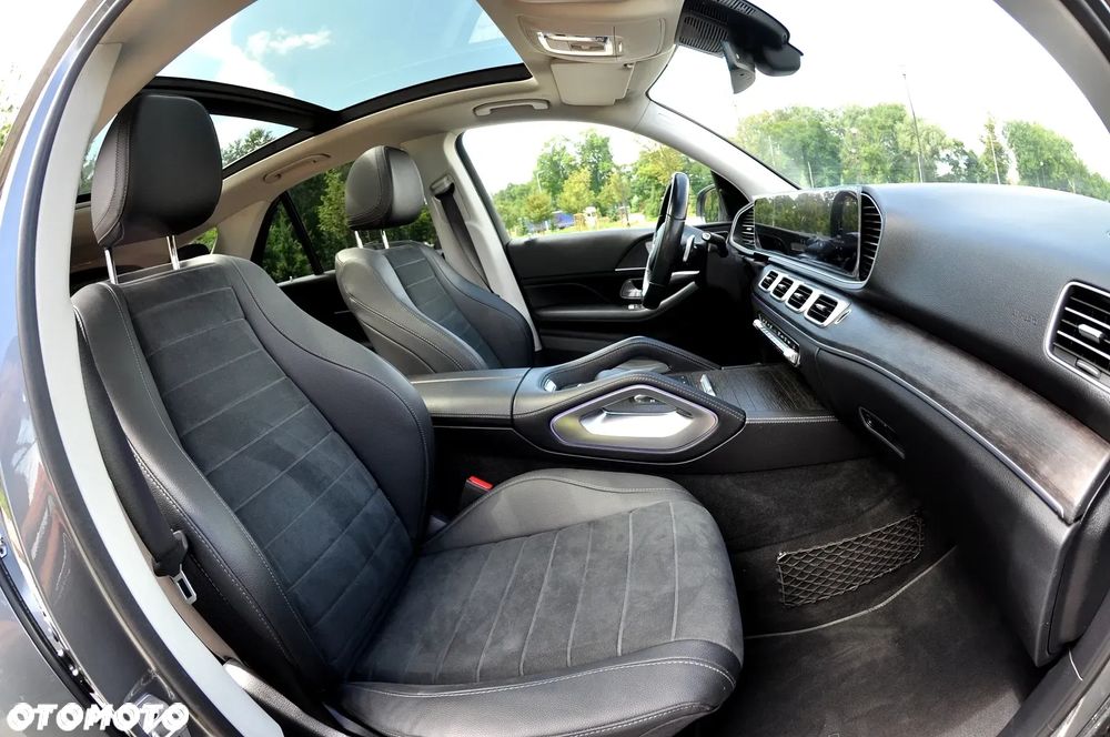 Mercedes-Benz GLE 300 d 4Matic 9G-TRONIC AMG Line - 29