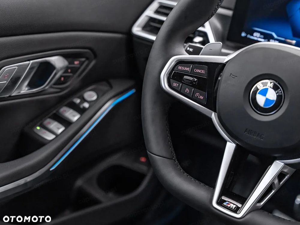 BMW Seria 3 320i M Sport - 8