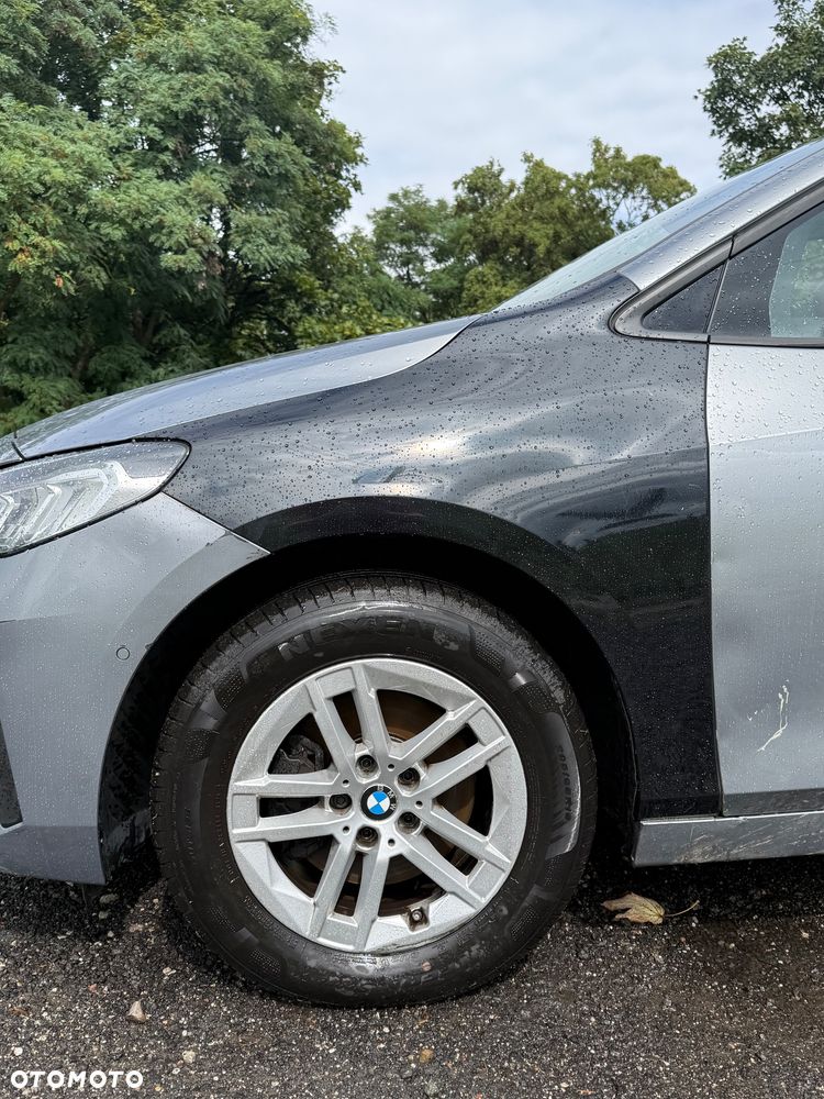 BMW Seria 2 218d - 14