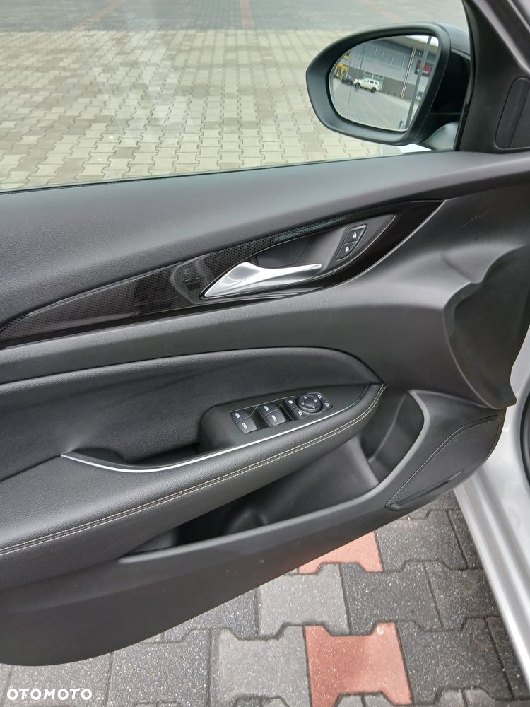 Opel Insignia 2.0 CDTI Business Elegance S&S - 25