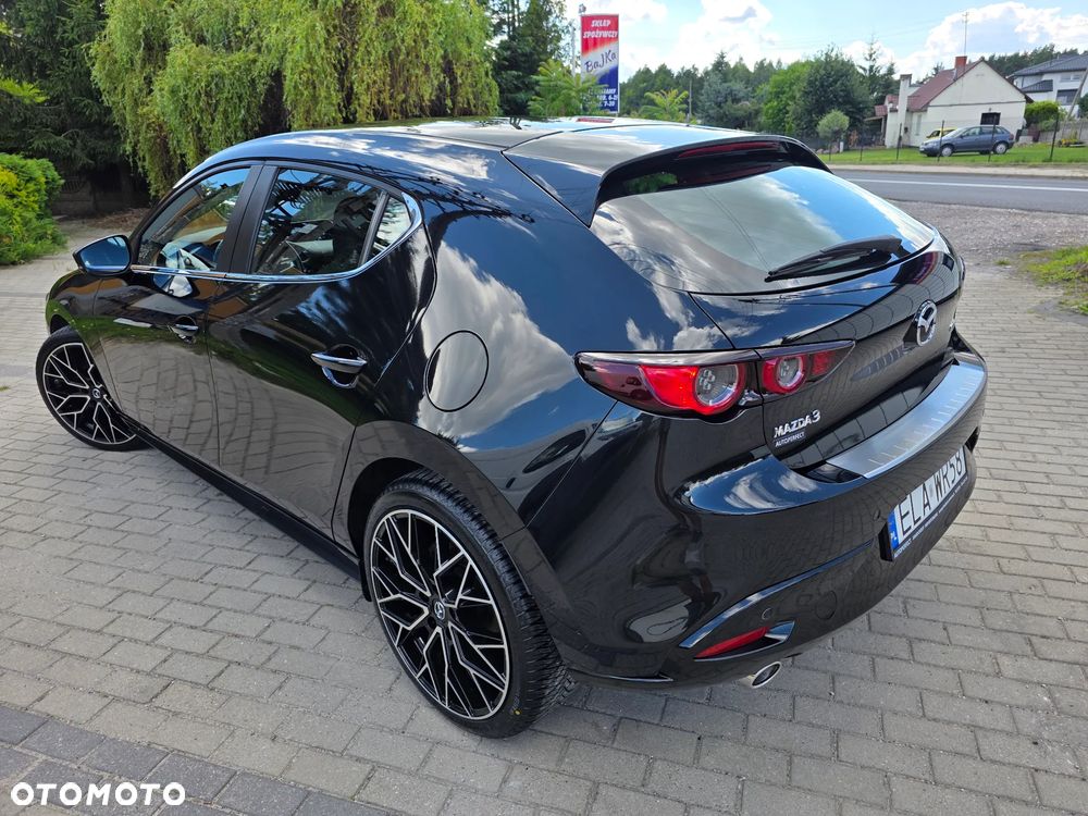 Mazda 3 - 8