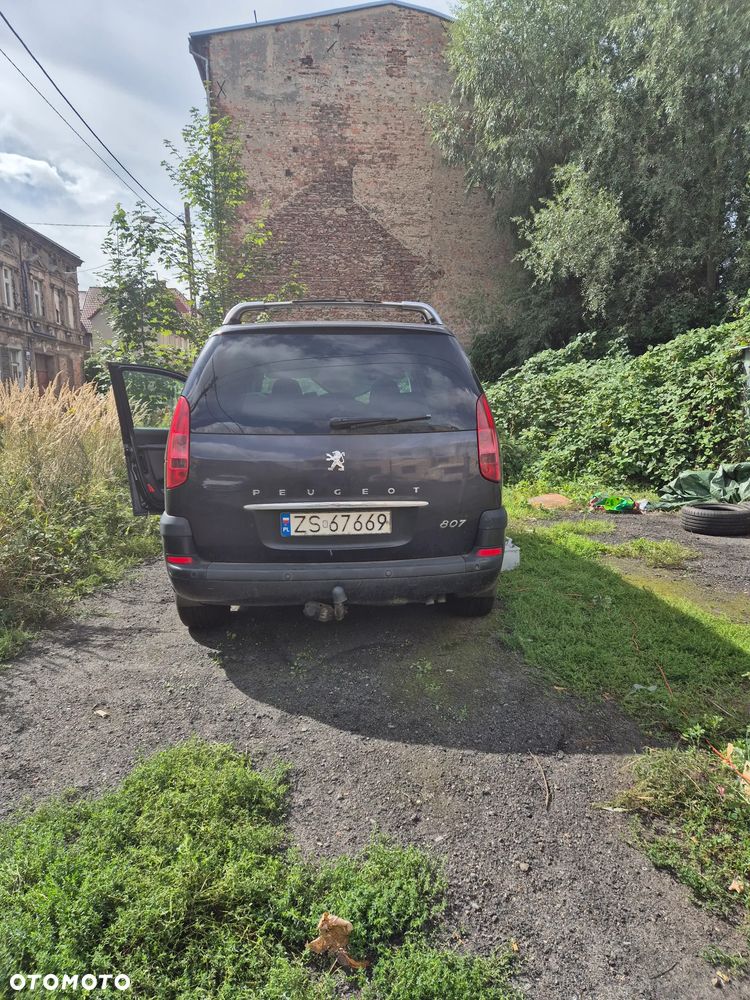 Peugeot 807 2.2 ST - 4