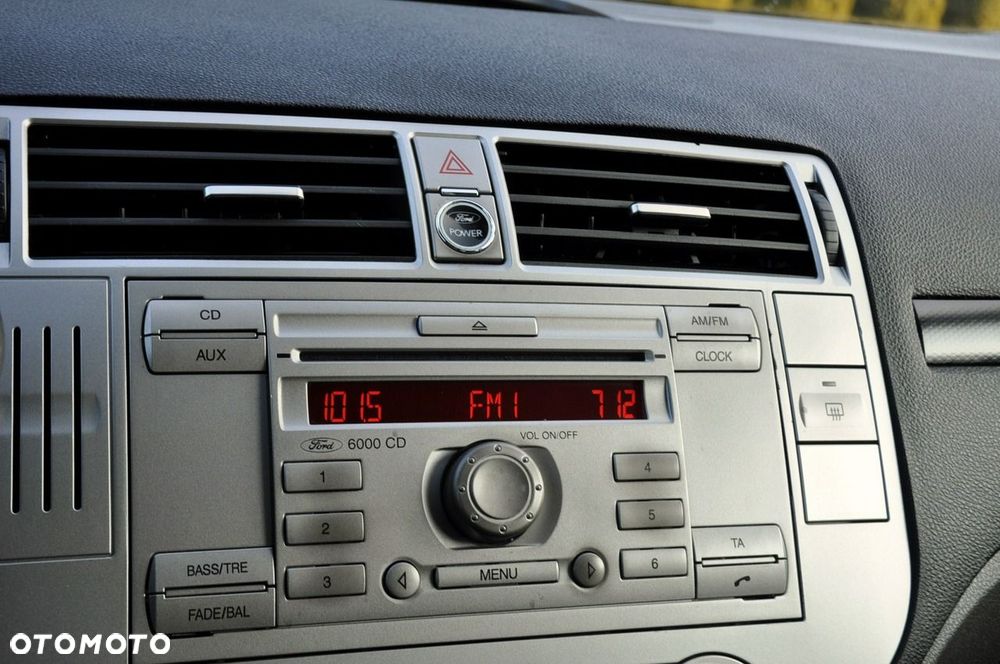 Ford Kuga - 30