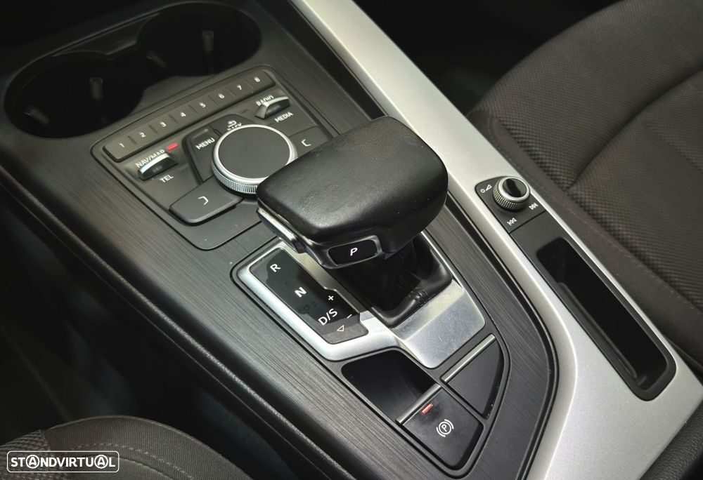 Audi A4 Avant 2.0 TDI Advance S tronic - 14