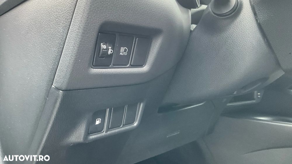 Toyota C-HR 2.0 Hybrid Business-Edition - 24