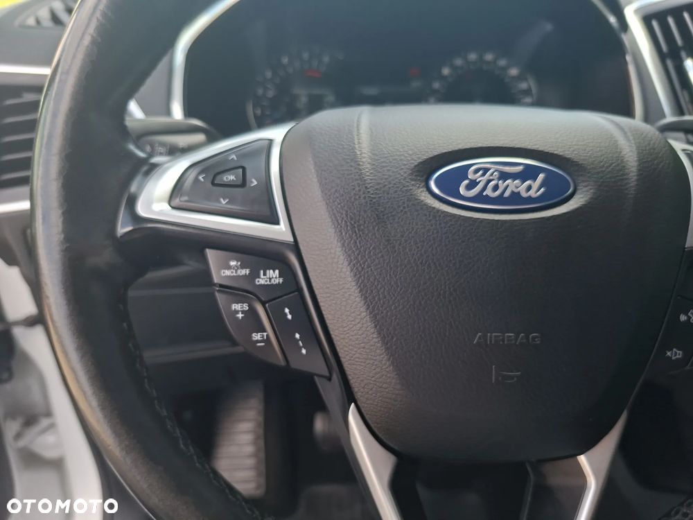 Ford S-Max 2.0 EcoBlue Titanium - 19
