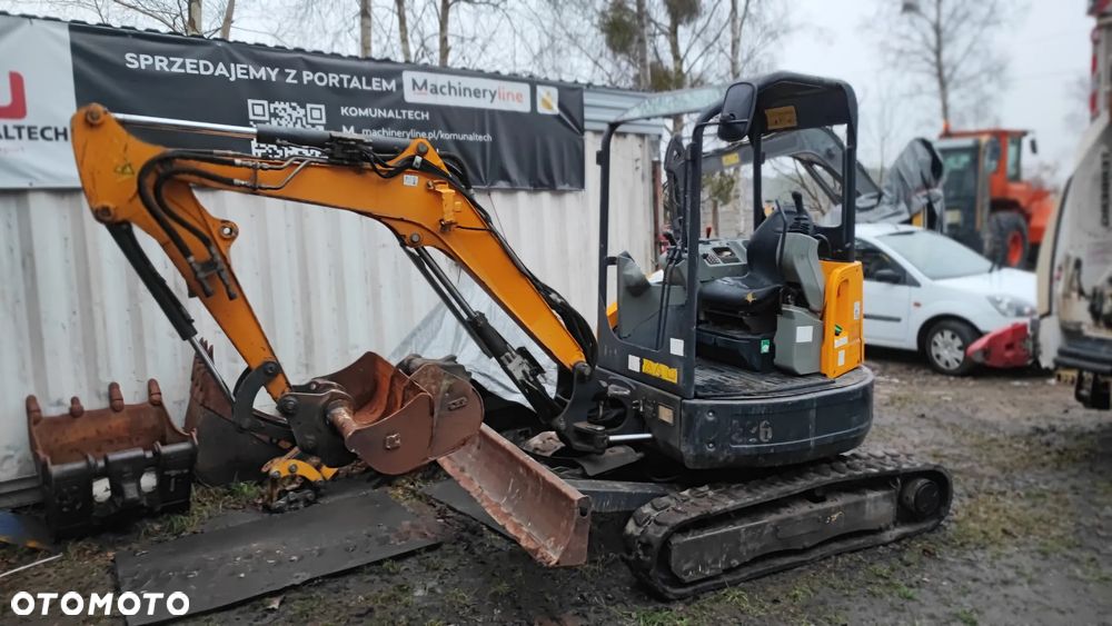 Bobcat E35, 3 łyżki - 7