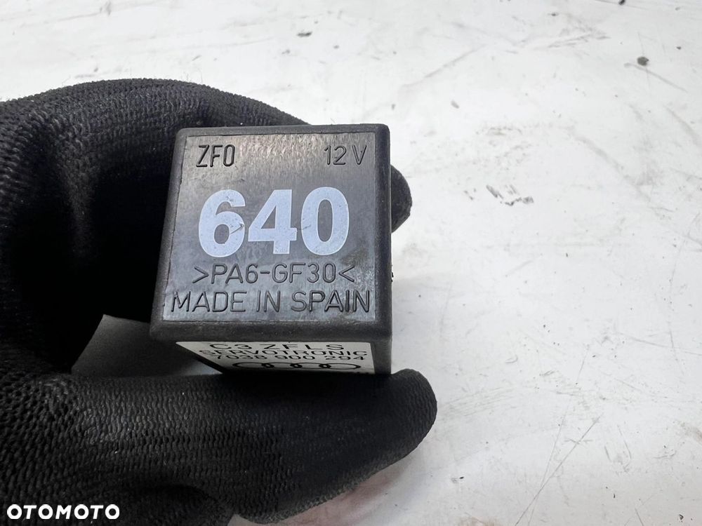 PRZEKAŹNIK SERWOTRONIK AUDI VW SEAT 8E0907307D - 2