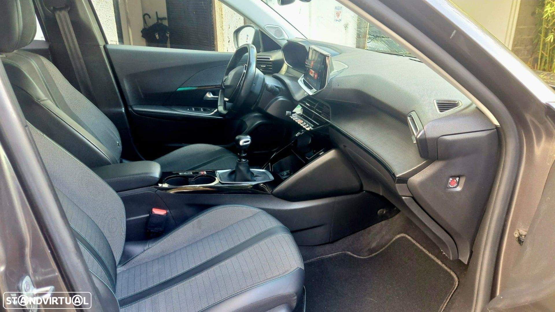 Peugeot 2008 1.5 BlueHDi Allure Pack - 8