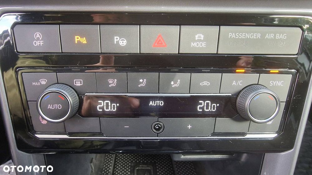 Volkswagen T-Cross - 20