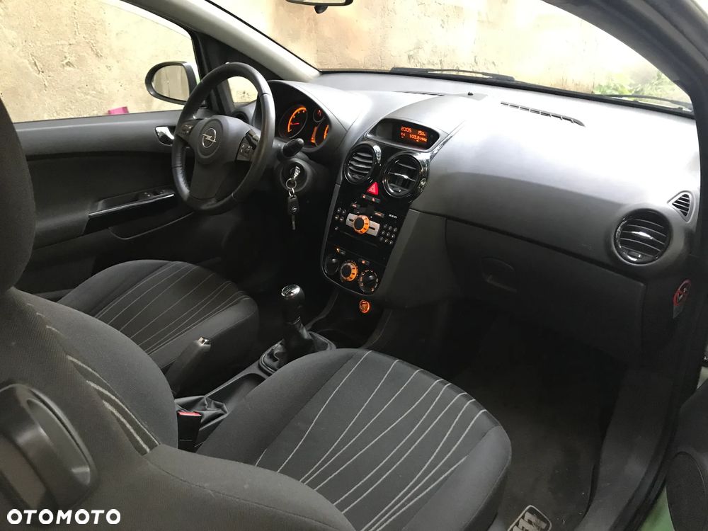 Opel Corsa 1.2 16V 111 - 13
