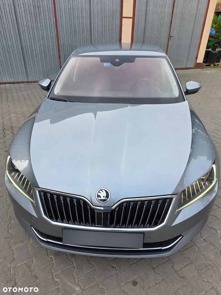 Skoda Superb 2.0 TDI 4x4 L&K DSG - 6