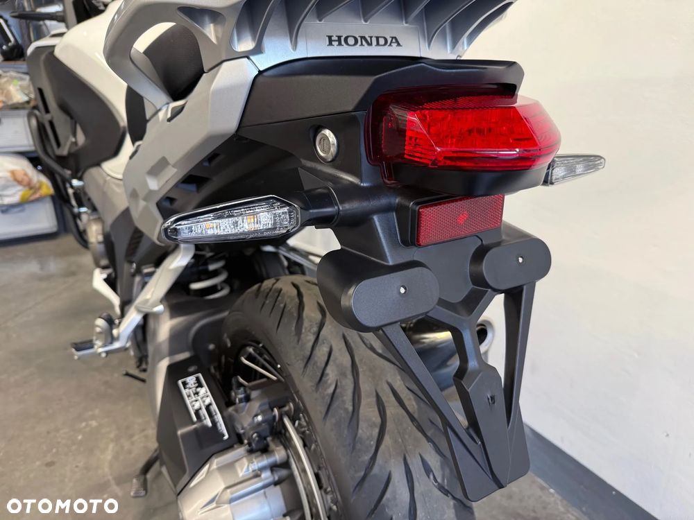 Honda VFR - 32