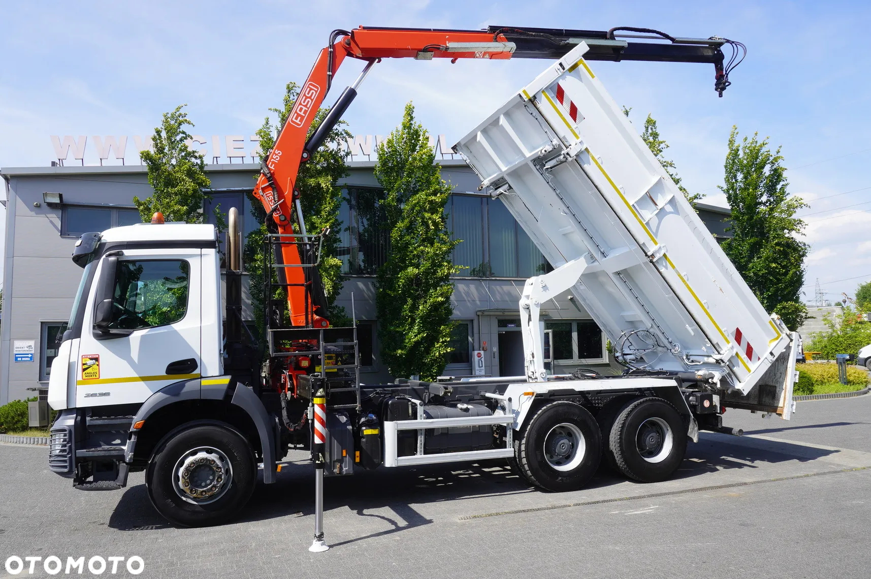 Mercedes-Benz Arocs 2636 / Fassi F155A.0.22 6t / 120 tys. km / Wywrotka 3-stronna / 2 x hydroburta - 6