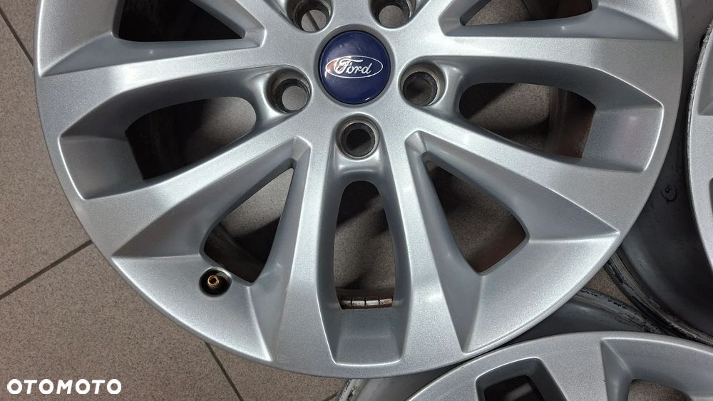 Felgi Aluminiowe 17 Ford Kuga 5x108 ET 52.5 - 12