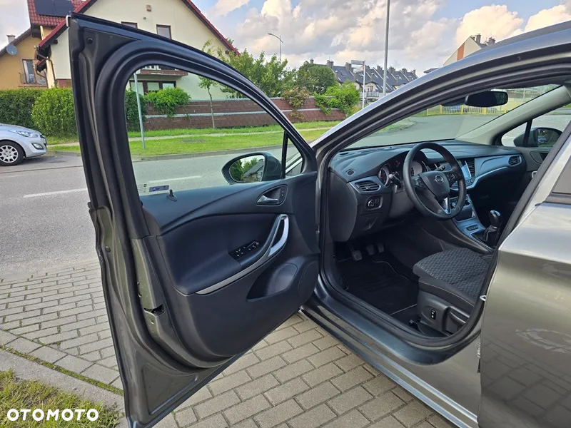 Opel Astra - 32