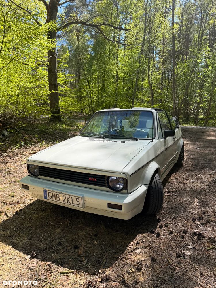 Volkswagen Golf - 6