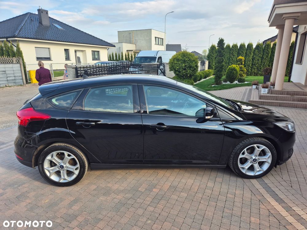 Ford Focus 1.6 Ambiente - 20