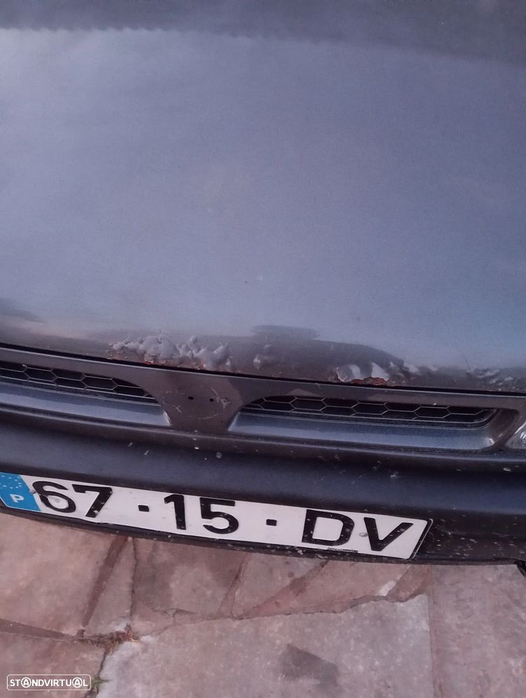 Nissan Sunny Hatchback 1.4 SLX - 14