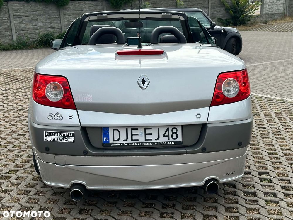 Renault Megane 2.0 16V Dynamique - 6