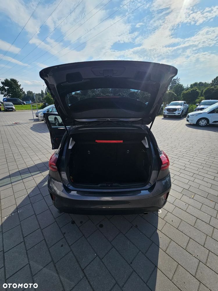 Ford Focus 1.0 EcoBoost mHEV Titanium - 16
