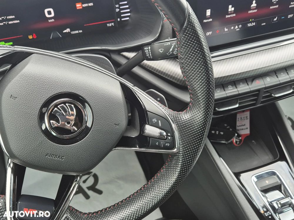 Skoda Octavia 1.4 TSI DSG RS - 16