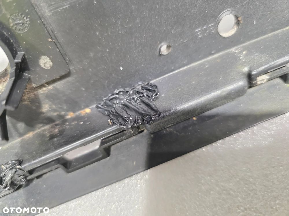 PORSCHE CAYENNE LIFT 14-18 ZDERZAK PRZEDNI PRZÓD NA SPRYSKI + 4xPDC , NR 7P5807221D , NR AUKCJI NZ1738 - 29