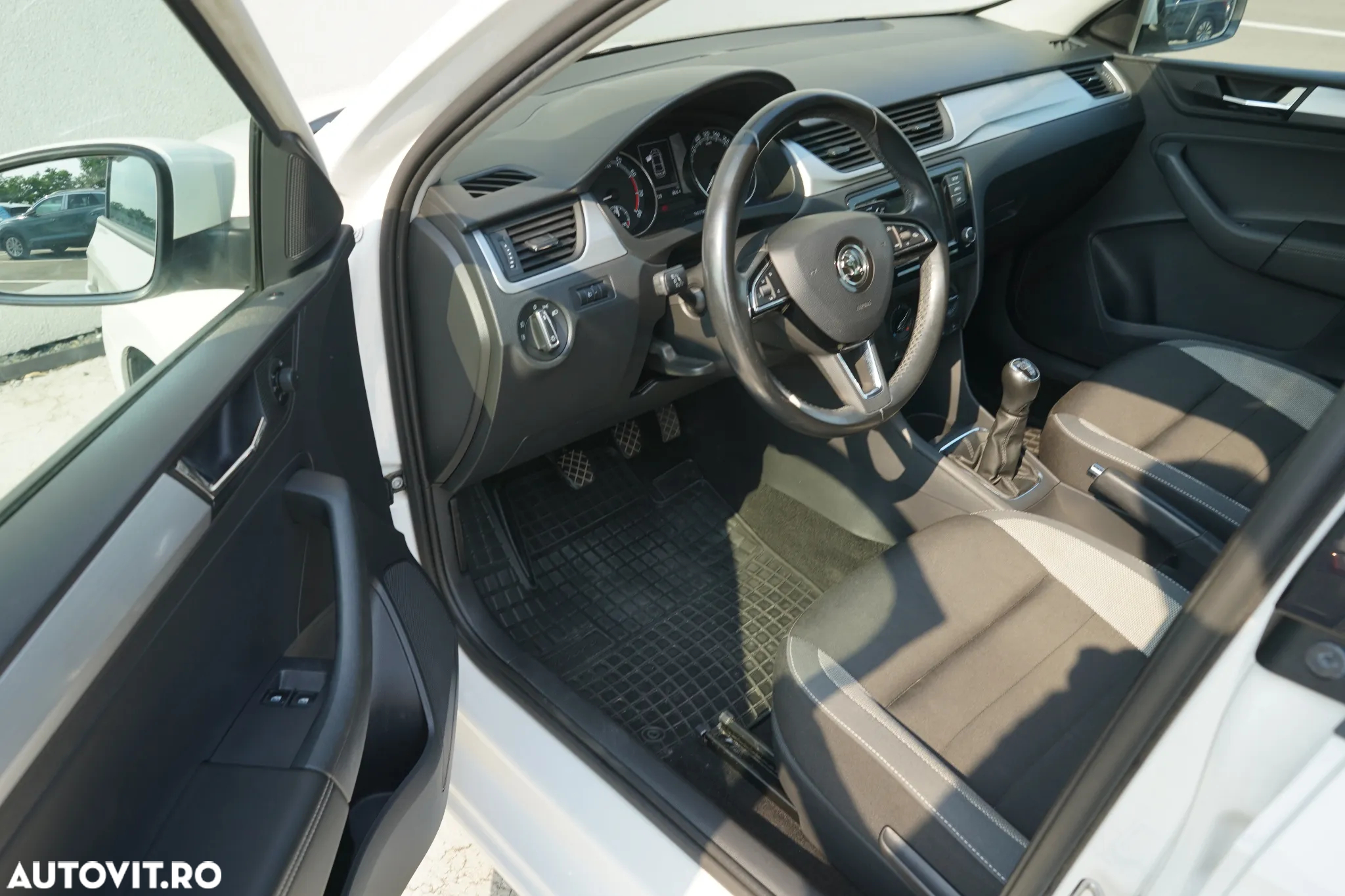 Skoda RAPID 1.0 TSI Style - 11