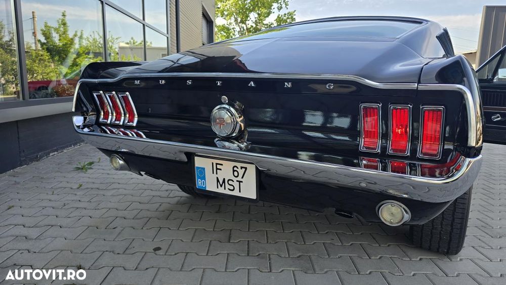 Ford Mustang - 14