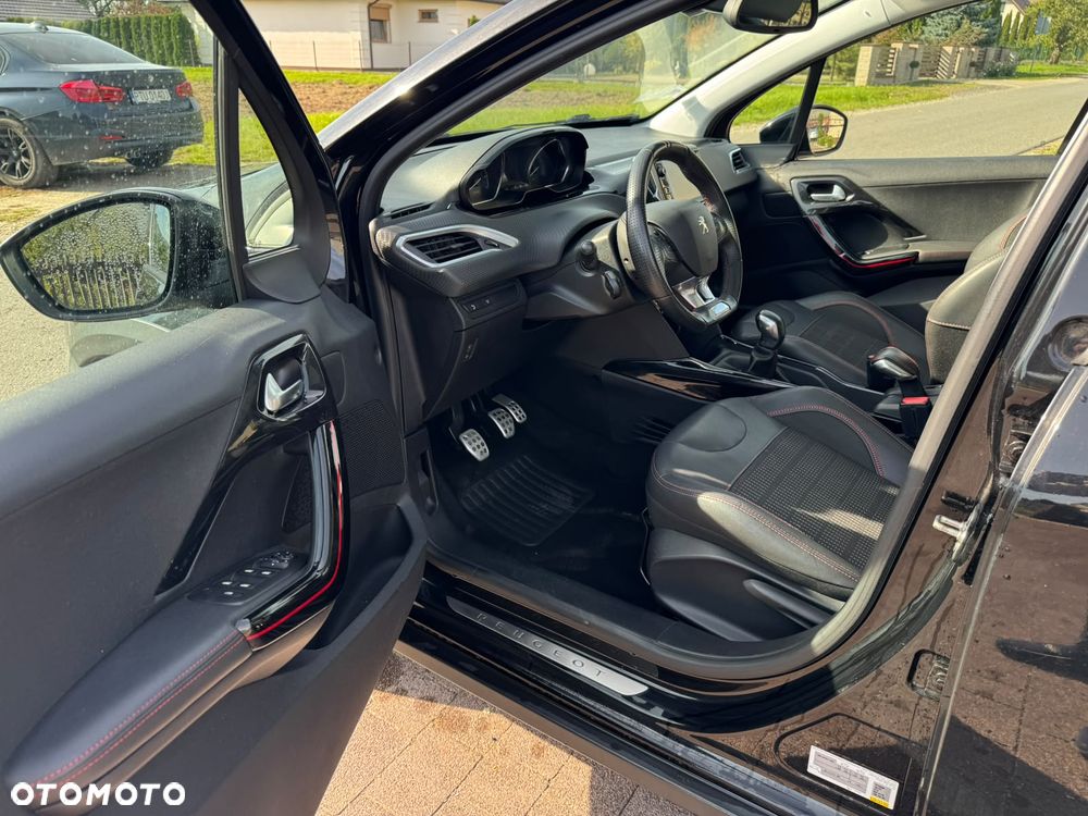 Peugeot 2008 - 14