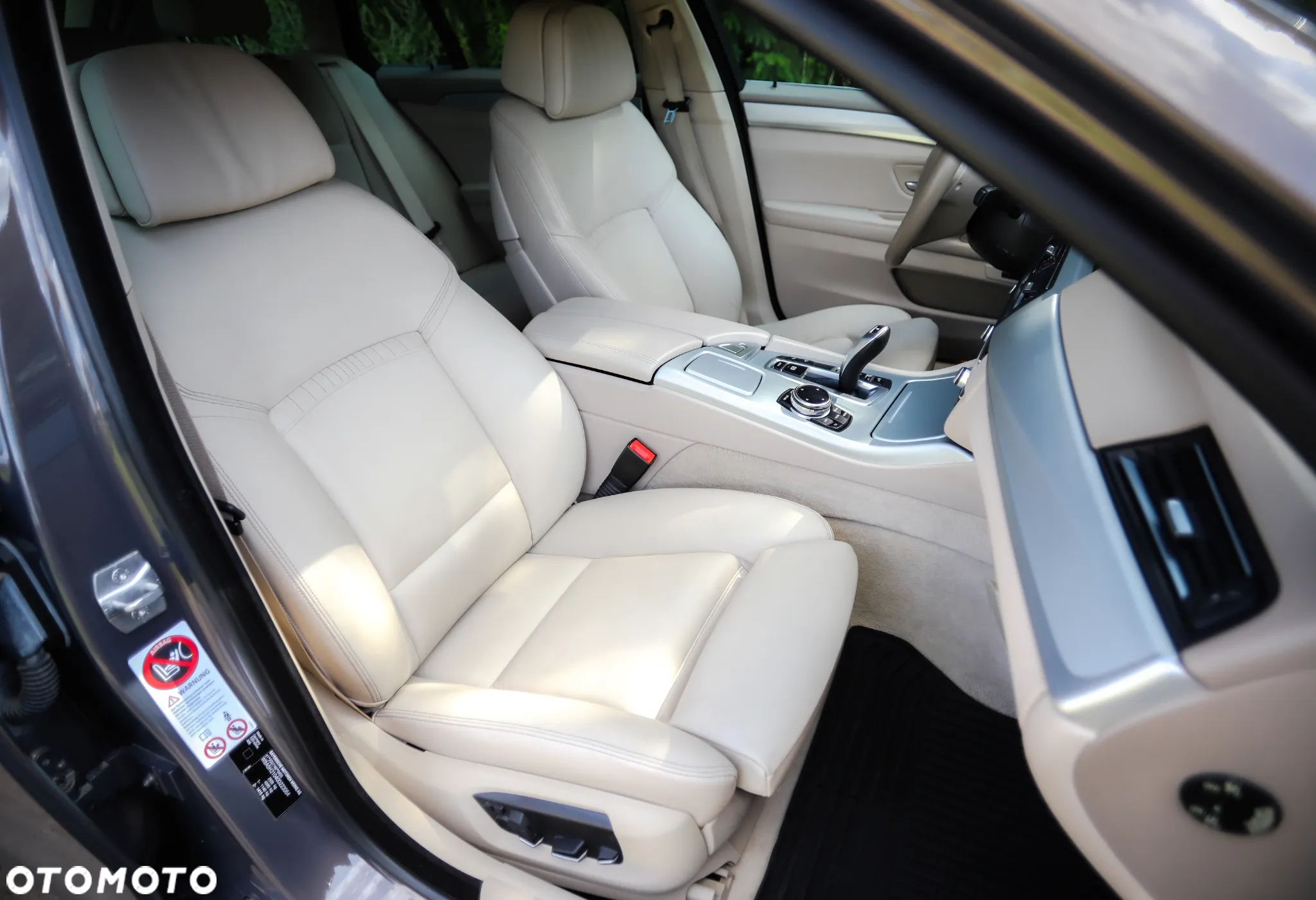 BMW Seria 5 535i xDrive Touring - 7