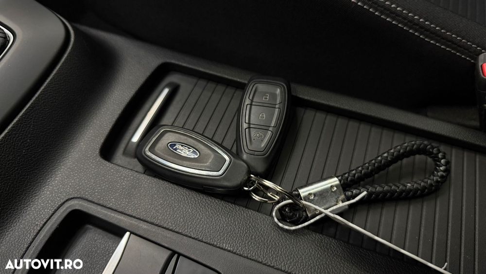 Ford Focus 1.5 EcoBlue Titanium Business - 31